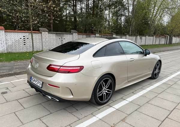 Porsche Taycan cena 418200 przebieg: 91000, rok produkcji 2020 z Rydułtowy małe 22